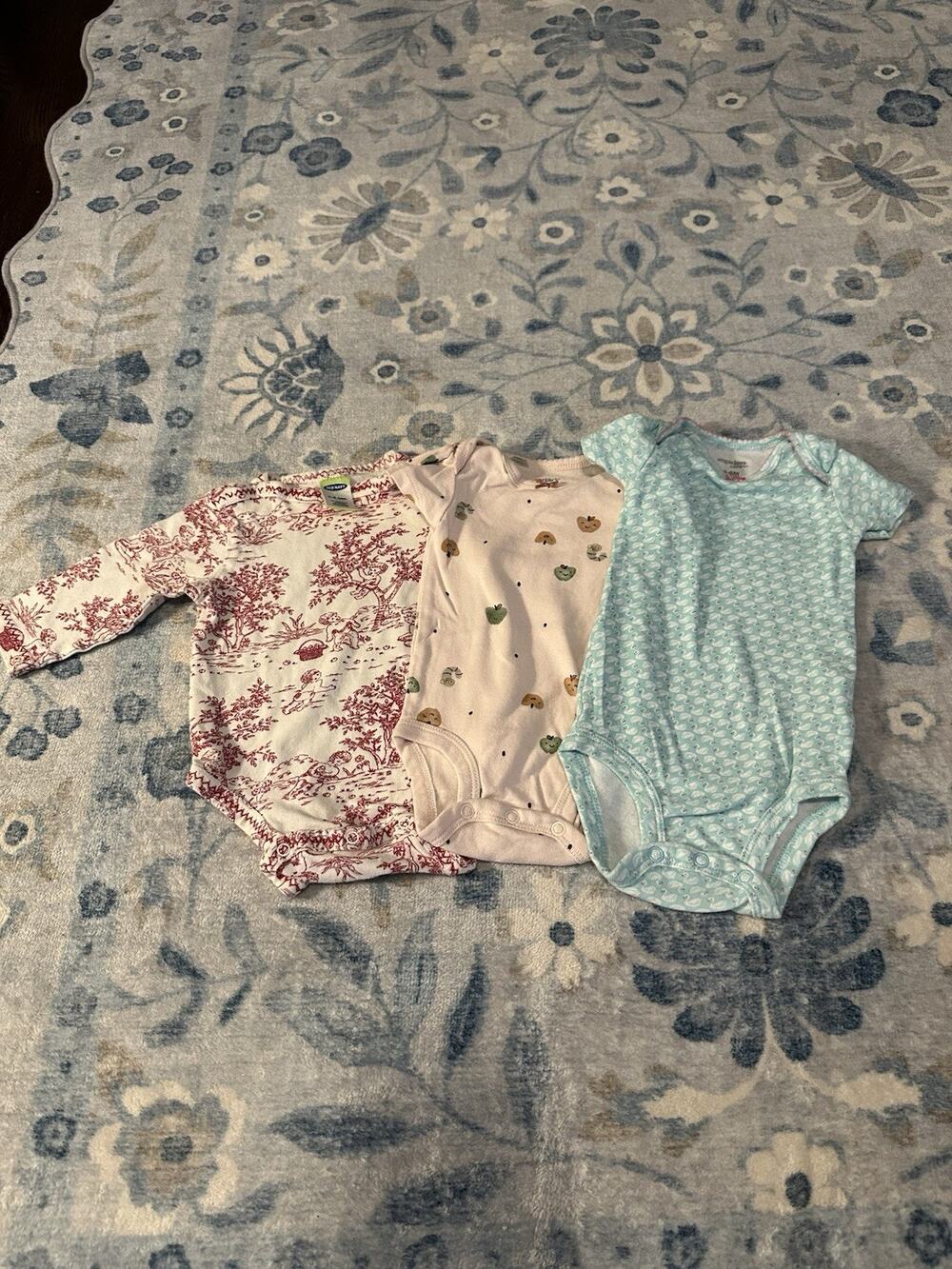 Vintage Old Navy & Carter's Cutsie Print Bodysuit Set 3-6M